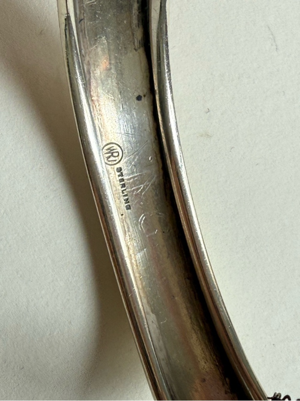 Vintage Floral Etched Sterling Silver Bangle Bracelet - WRJ Signed - Picture 5 of 11